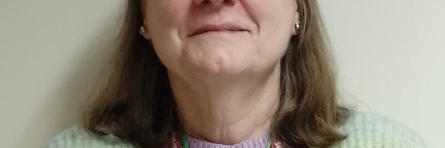 Photo of Lynne - volunteer